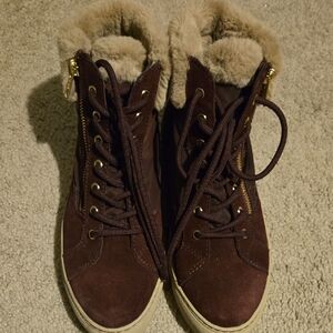 Cougar Purple Fur-Lined High-Top Boot Sneakers Size 8